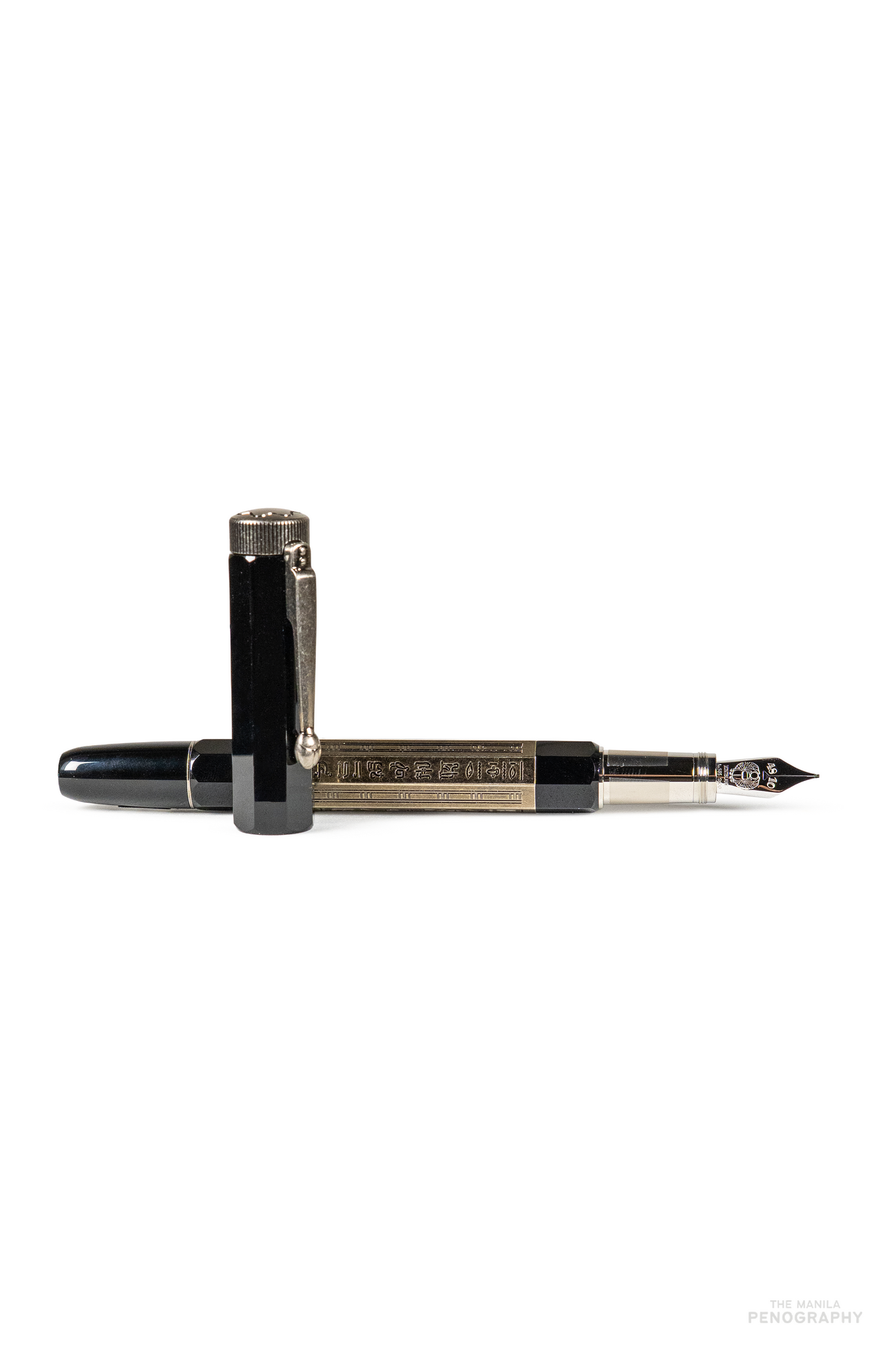 Montblanc Heritage Collection Egyptomania Solitaire Doué