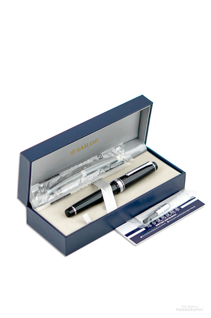 Sailor Pro Gear Black Platinum Trim