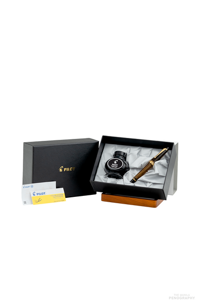 Pilot Custom 823 Amber